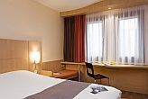 Cheap 3* Ibis hotel in Budapest - Ibis Heroes Square Budapest