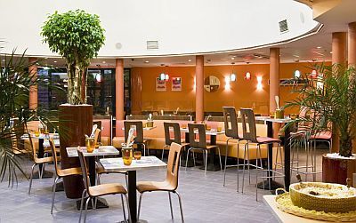 3* Ibis Heroes Square Hotel's restaurant in Budapest