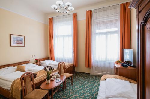 City Hotel Unio - hotel in the centre of Budapest - double room